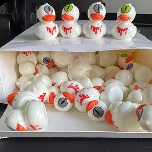 100 pcs Halloween Mini Resin Ducks Decorations New in Box by VioraWhite